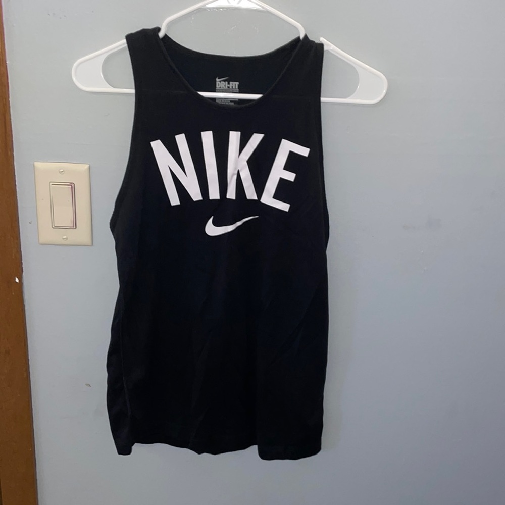 Nike dri-fit workout tank top